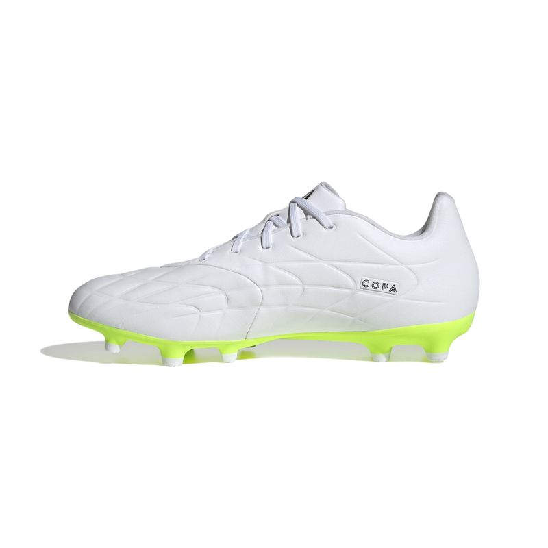 Guayos-adidas-para-hombre-Copa-Pure.3-Fg-para-futbol-color-blanco.-Lateral-Interna-Izquierda