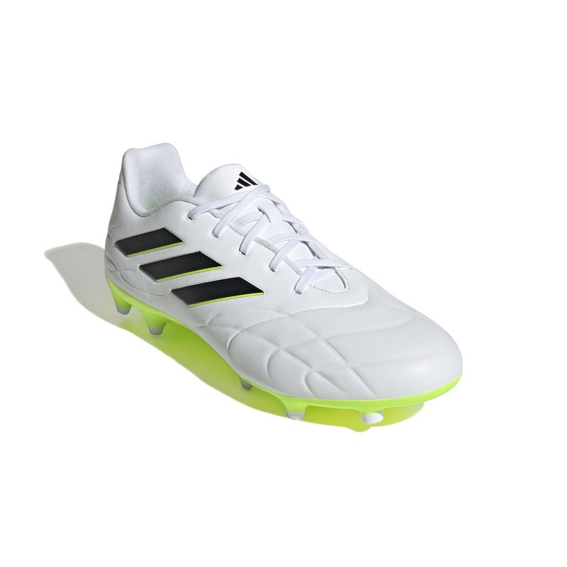 Guayos-adidas-para-hombre-Copa-Pure.3-Fg-para-futbol-color-blanco.-Par-Alineados