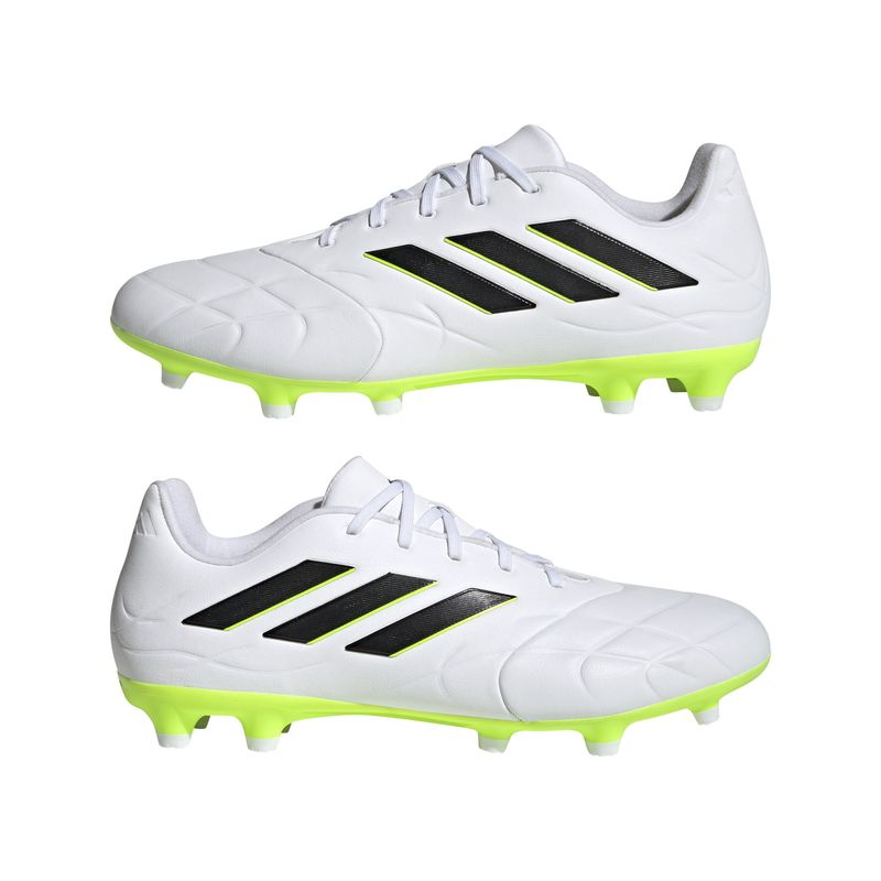 Guayos-adidas-para-hombre-Copa-Pure.3-Fg-para-futbol-color-blanco.-Par-Laterales