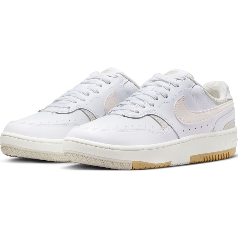 Tenis-nike-para-mujer-Gamma-Force-para-moda-color-blanco.-Par-Alineados