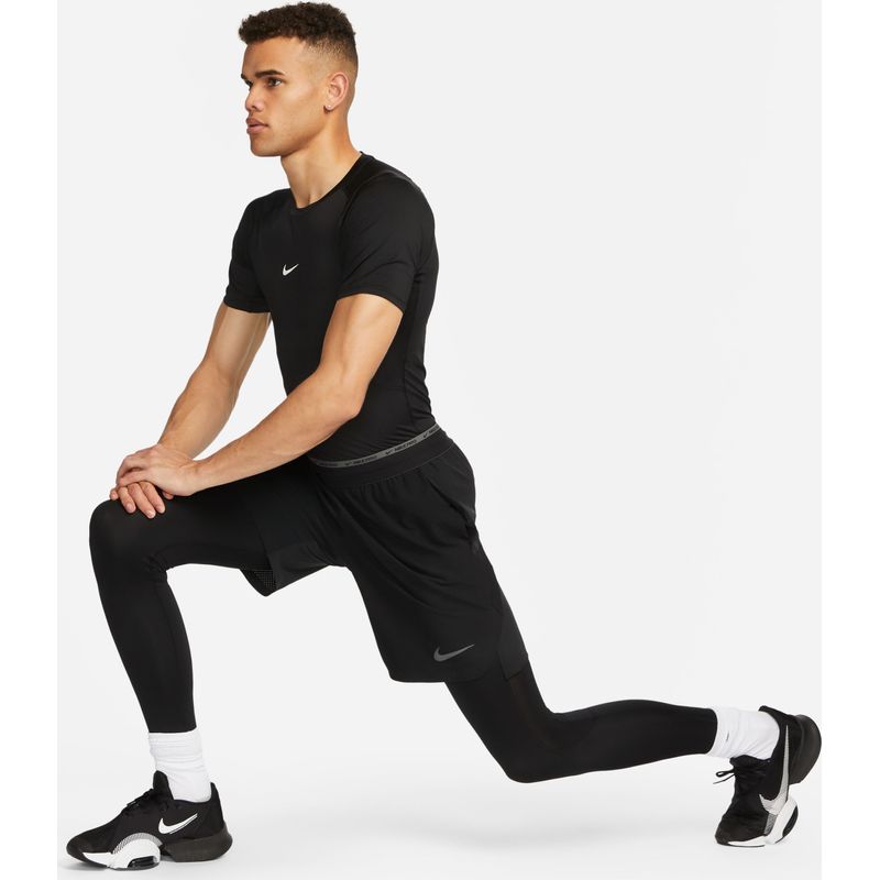 Camiseta-Manga-Corta-nike-para-hombre-M-Np-Df-Tight-Top-Ss-para-entrenamiento-color-blanco.-Reflectores