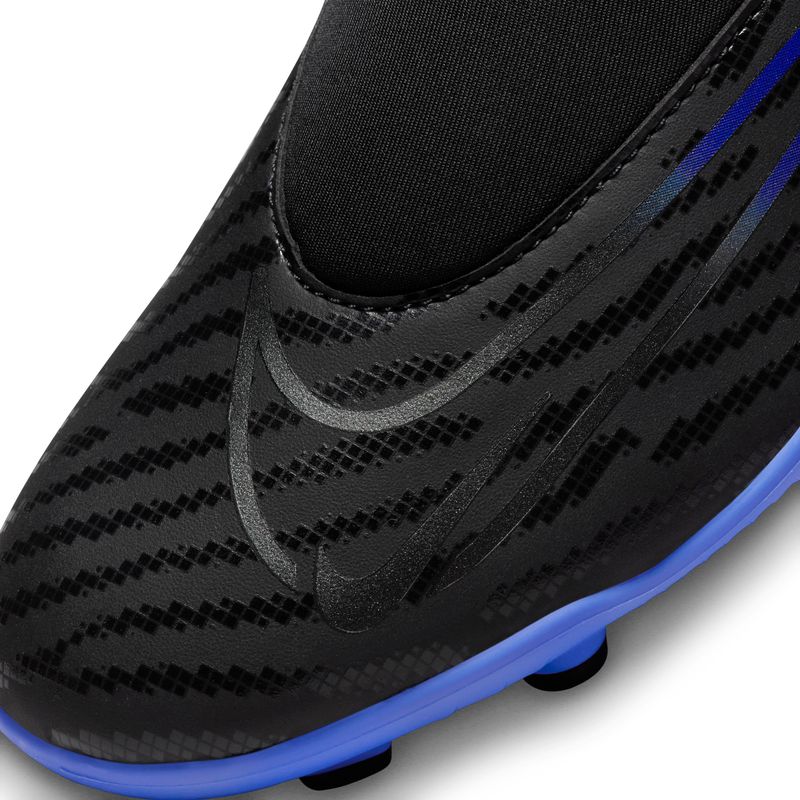 Guayos-nike-para-hombre-Phantom-Gx-Club-Df-Fg-Mg-para-futbol-color-negro.-Detalle-2
