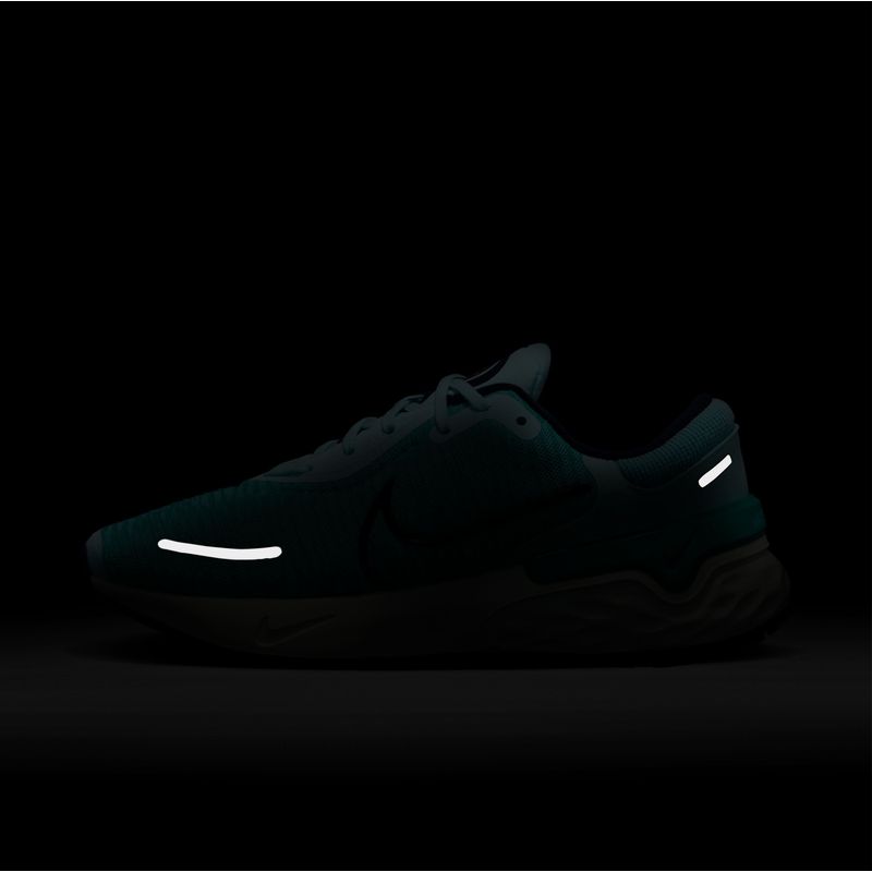 Tenis-nike-para-mujer-W-Nike-Renew-Run-4-para-correr-color-verde.-Reflectores-Laterales