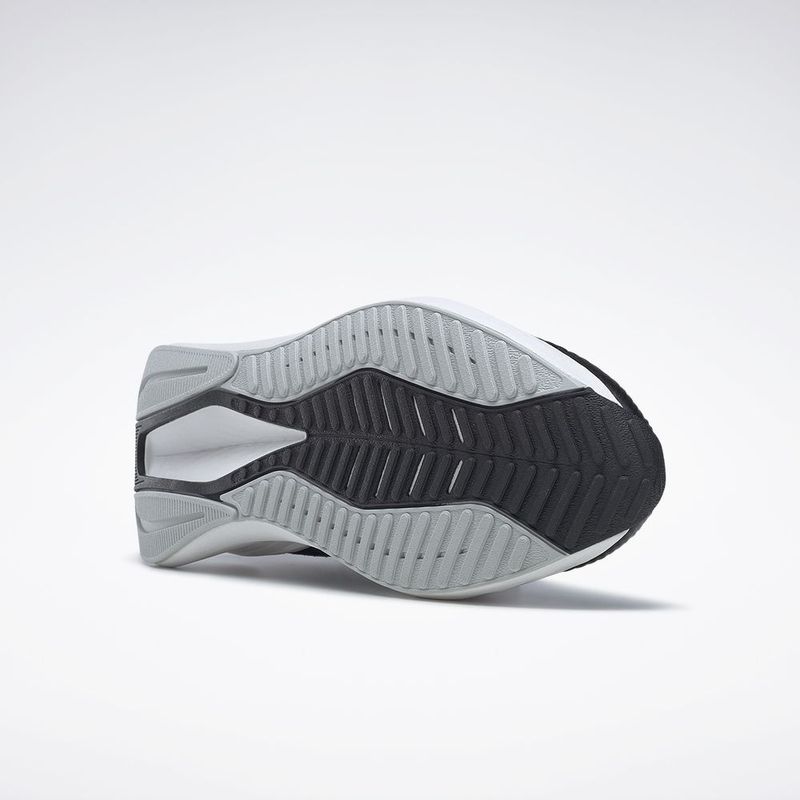 Tenis-reebok-para-hombre-Energen-Tech-Plus-para-correr-color-negro.-Suela