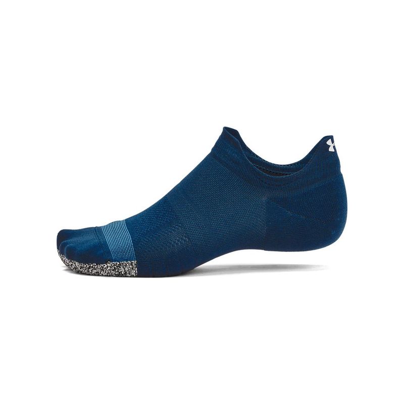 Medias-under-armour-para-mujer-Ua-Breathe-2-No-Show-Tab-2Pk-para-entrenamiento-color-azul.-Frente-Sobre-Modelo