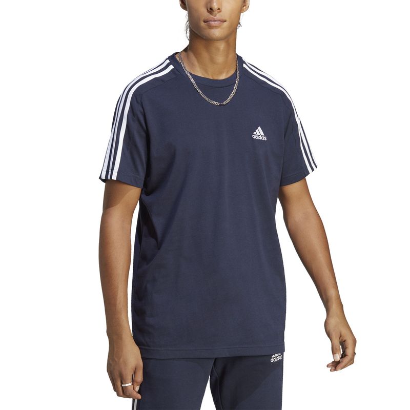 Camiseta-Manga-Corta-adidas-para-hombre-M-3S-Sj-T-para-moda-color-azul.-Zoom-Frontal-Sobre-Modelo