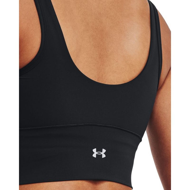 Camiseta-Manga-Sisa-under-armour-para-mujer-Meridian-Fitted-Crop-Tank-para-entrenamiento-color-negro.-Detalle-2