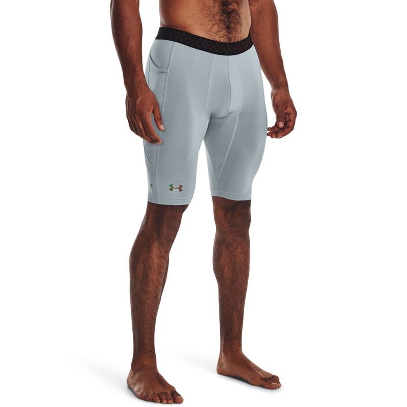 Pantaloneta-under-armour-para-hombre-Ua-Smartform-Rush-Lng-Shorts-para-entrenamiento-color-azul.-Frente-Sobre-Modelo