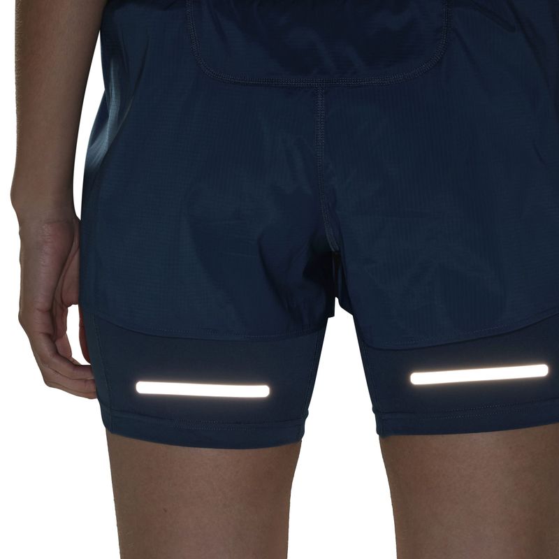 Pantaloneta-adidas-para-mujer-Ulti-2In1-Short-para-correr-color-azul.-Detalle-2