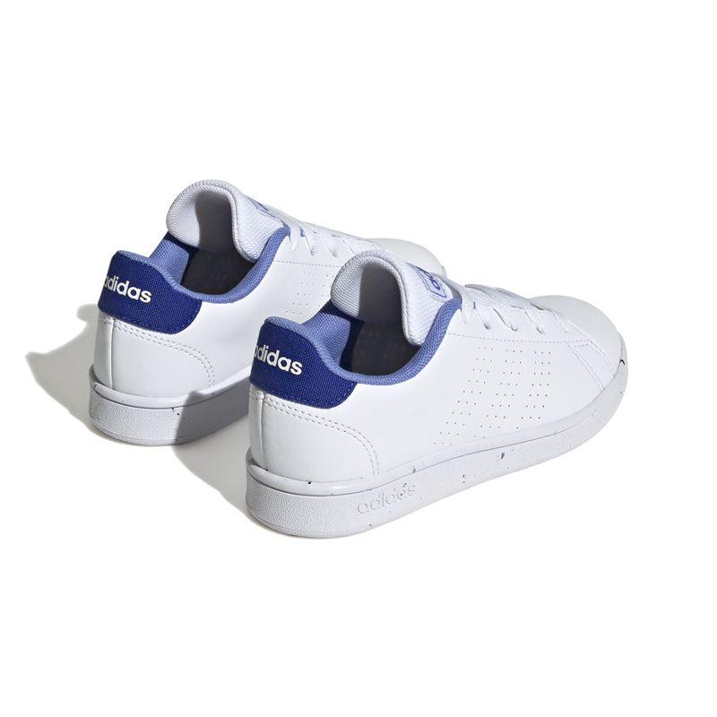 Tenis-adidas-para-niño-Advantage-K-para-moda-color-blanco.-Talon