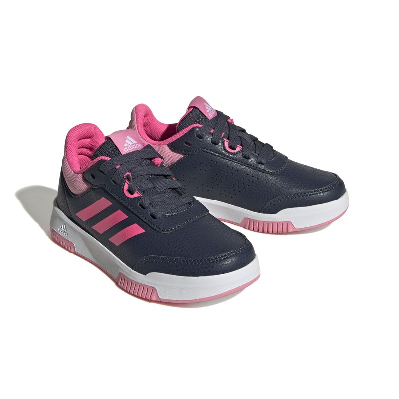 Tenis-adidas-para-niño-Tensaur-Sport-2.0-K-para-moda-color-negro.-Par-Alineados
