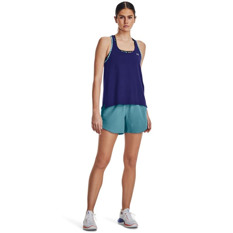Pantaloneta-under-armour-para-mujer-Flex-Woven-Short-5In-para-entrenamiento-color-azul.-Outfit-Completo
