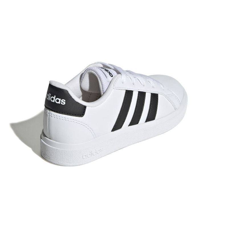 Tenis-adidas-para-niño-Grand-Court-2.0-K-para-moda-color-blanco.-Talon
