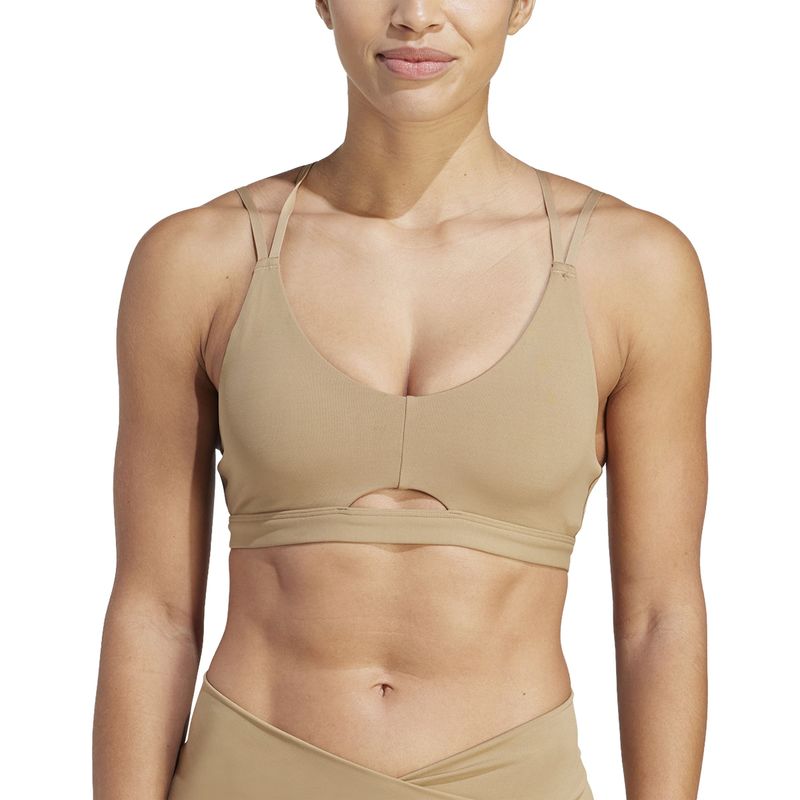 Top-adidas-para-mujer-Yo-L-Sto-Ls-Bra-para-entrenamiento-color-beige.-Zoom-Frontal-Sobre-Modelo