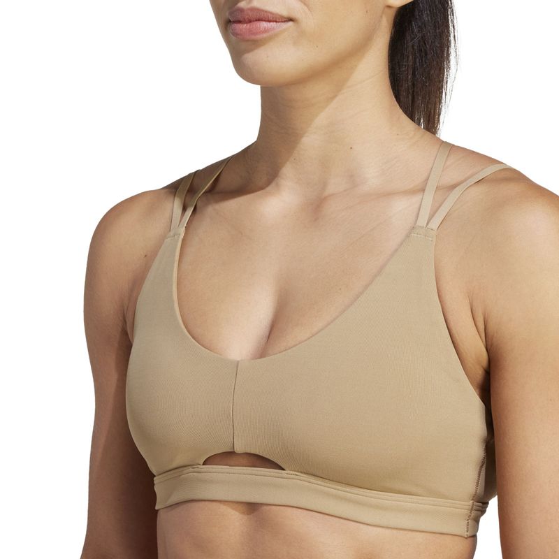 Top-adidas-para-mujer-Yo-L-Sto-Ls-Bra-para-entrenamiento-color-beige.-Detalle-1