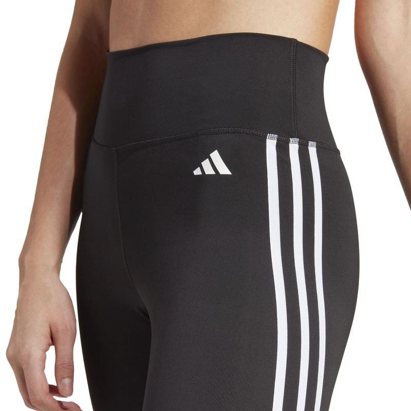 Capri-adidas-para-mujer-Te-3S-78-Tig-para-entrenamiento-color-negro.-Detalle-1