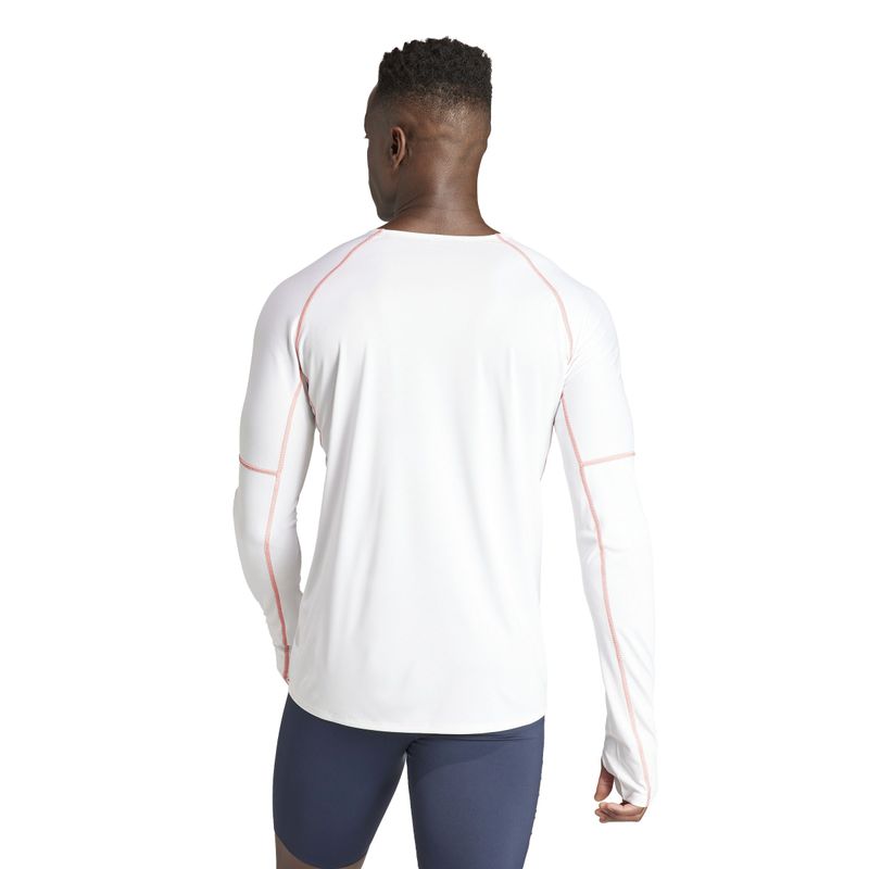Camiseta-Manga-Larga-adidas-para-hombre-Az-L-Ls-M-para-correr-color-blanco.-Reverso-Sobre-Modelo