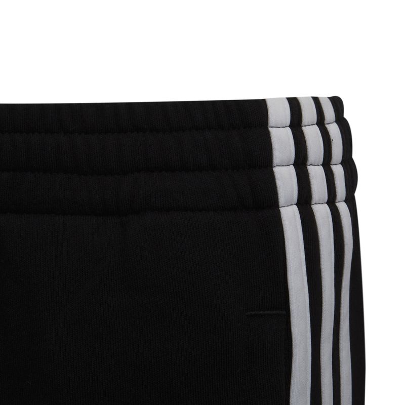 Pantaloneta-adidas-para-niño-Lk-3S-Short-para-moda-color-negro.-Detalle-3