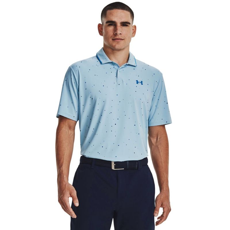 Camiseta-Manga-Corta-under-armour-para-hombre-Ua-Iso-Chill-Verge-Polo-para-golf-color-azul.-Frente-Sobre-Modelo