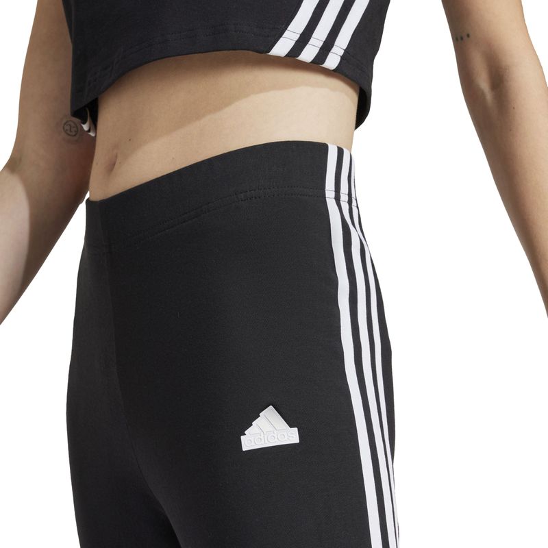 Licra-adidas-para-mujer-W-Fi-3S-Legging-para-moda-color-negro.-Detalle-1