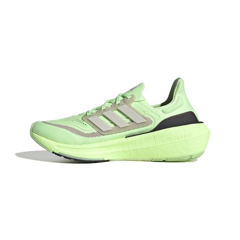 Tenis-adidas-para-hombre-Ultraboost-Light-para-correr-color-verde.-Lateral-Interna-Izquierda