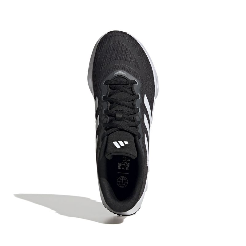 Tenis-adidas-para-hombre-Adidas-Switch-Run-M-para-correr-color-negro.-Capellada