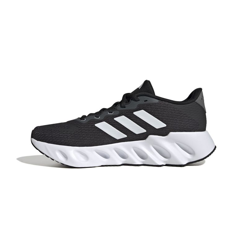 Tenis-adidas-para-hombre-Adidas-Switch-Run-M-para-correr-color-negro.-Lateral-Interna-Izquierda