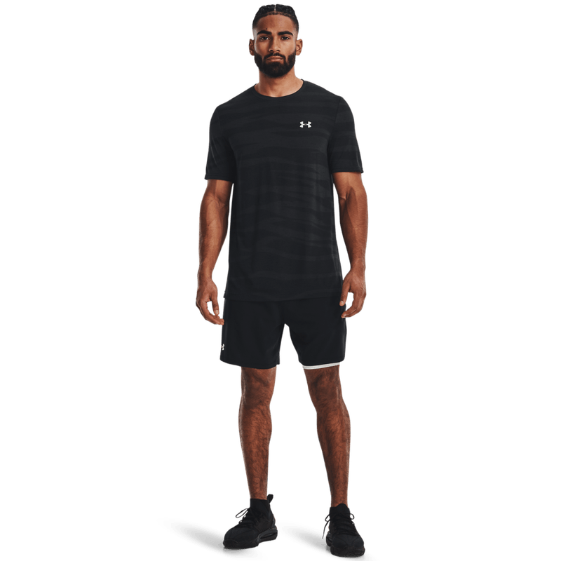 Pantaloneta-under-armour-para-hombre-Ua-Vanish-Woven-2In1-Sts-para-entrenamiento-color-negro.-Outfit-Completo