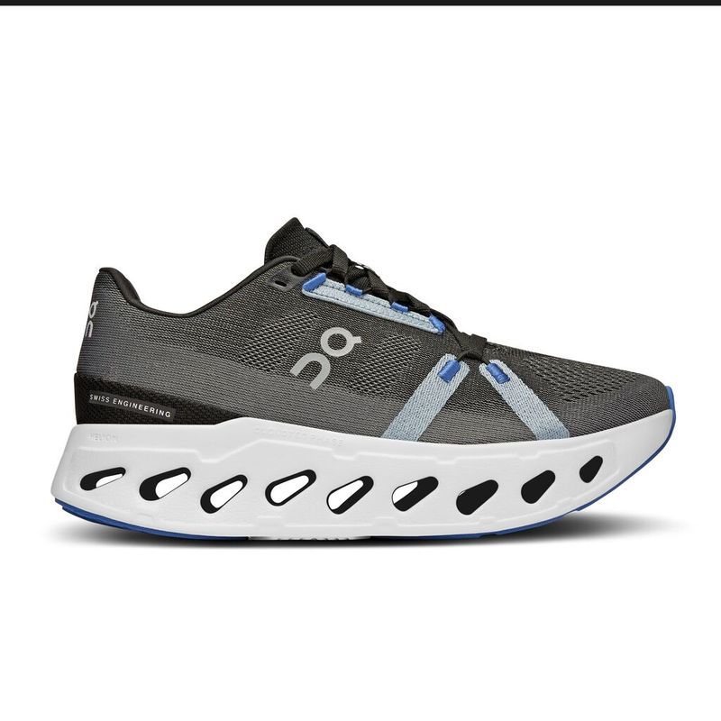 Tenis-on-para-mujer-Cloudeclipse-para-correr-color-negro.-Lateral-Externa-Derecha