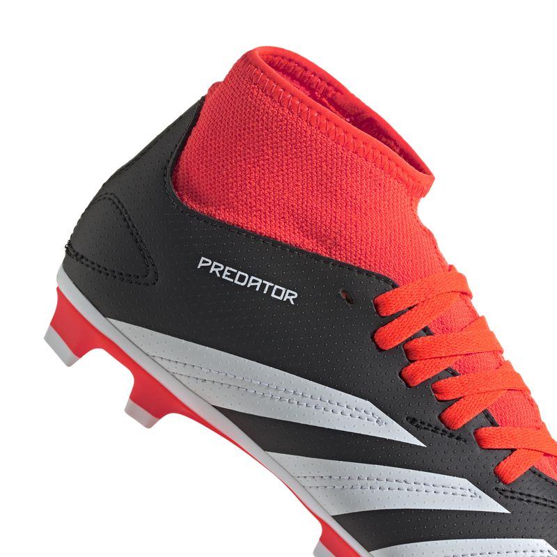 Guayos-adidas-para-niño-Predator-Club-Sock-Fg-para-futbol-color-negro.-Detalle-1