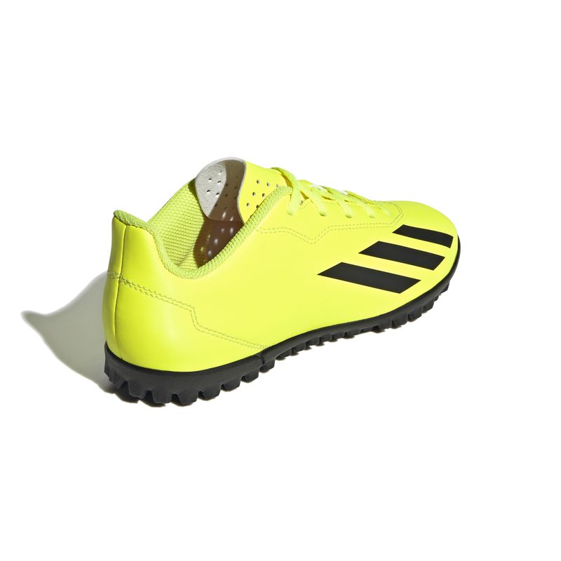 Guayos-adidas-para-niño-X-Crazyfast-Club-Tf-para-futbol-color-amarillo.-Talon
