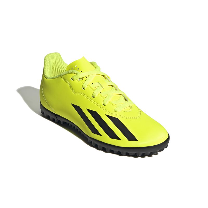 Guayos-adidas-para-niño-X-Crazyfast-Club-Tf-para-futbol-color-amarillo.-Par-Alineados