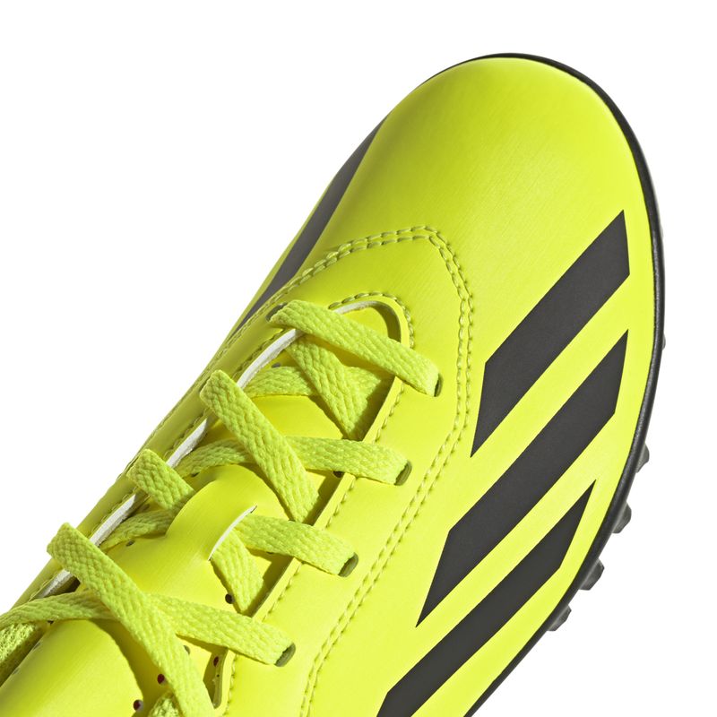 Guayos-adidas-para-niño-X-Crazyfast-Club-Tf-para-futbol-color-amarillo.-Detalle-2
