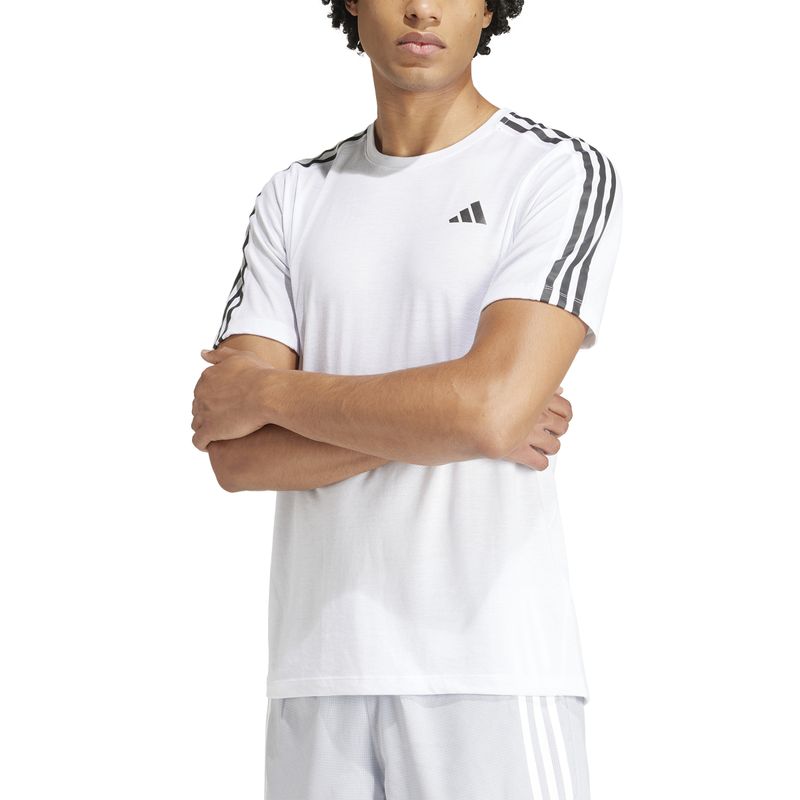 Camiseta-Manga-Corta-adidas-para-hombre-Otr-E-3S-Tee-para-correr-color-blanco.-Zoom-Frontal-Sobre-Modelo