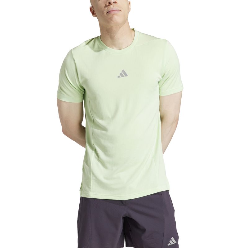 Camiseta-Manga-Corta-adidas-para-hombre-D4T-Hr-Tee-para-entrenamiento-color-verde.-Zoom-Frontal-Sobre-Modelo