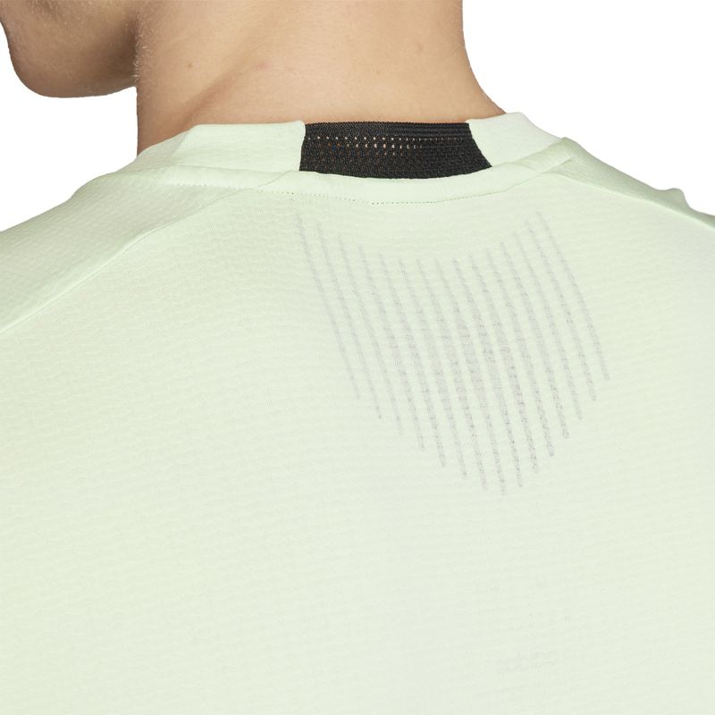 Camiseta-Manga-Corta-adidas-para-hombre-D4T-Hr-Tee-para-entrenamiento-color-verde.-Detalle-2