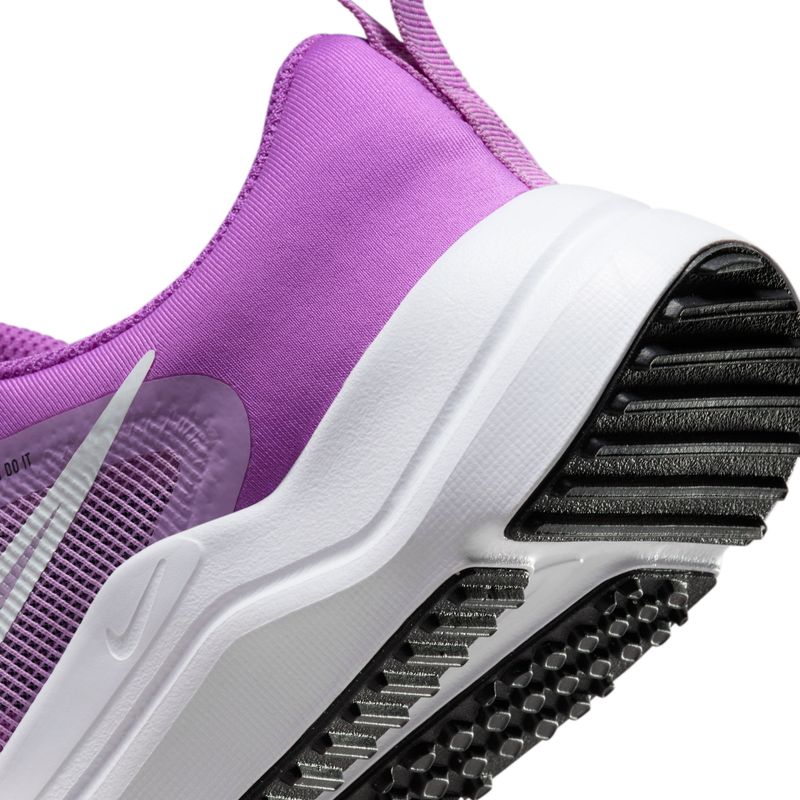 Tenis-nike-para-niño-Nike-Downshifter-12-Nn-Gs-para-moda-color-rosado.-Detalle-2