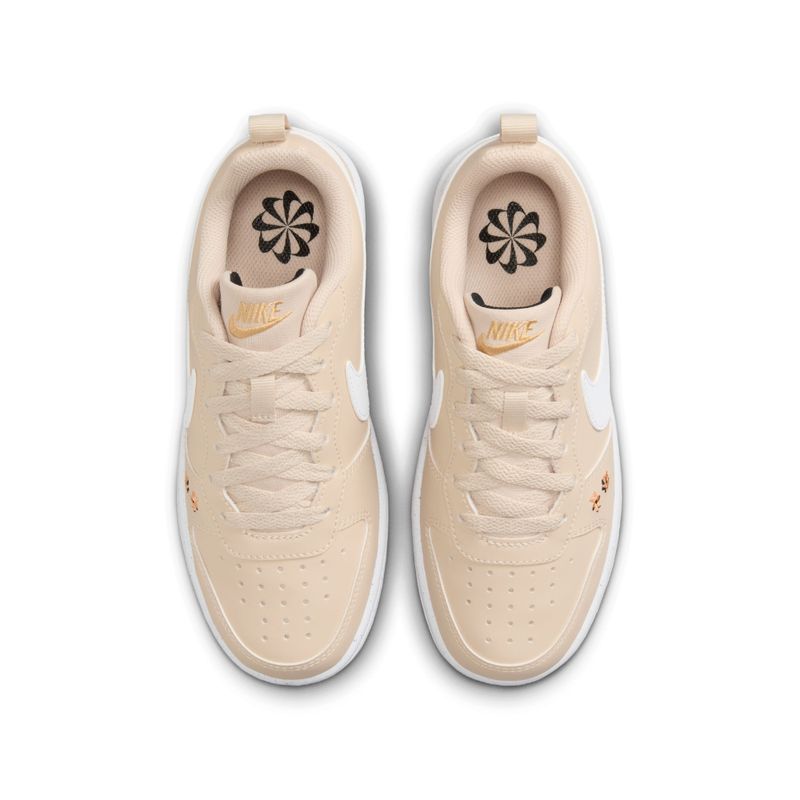 Tenis nike color beige hotsell