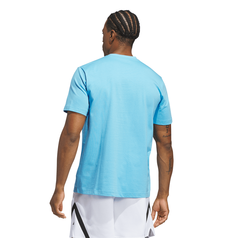 Camiseta-Manga-Corta-adidas-para-hombre-Fdt-Hbr-T-para-baloncesto-color-azul.-Reverso-Sobre-Modelo
