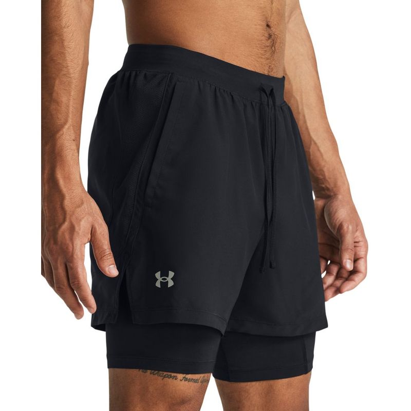 Pantaloneta-under-armour-para-hombre-Ua-Launch-5--2-In-1-Short-para-correr-color-negro.-Bolsillo