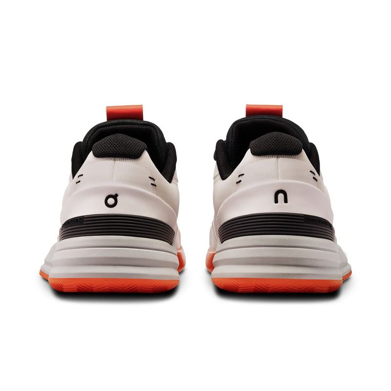 Tenis-on-para-mujer-The-Roger-Pro-Clay-para-moda-color-blanco.-Talon