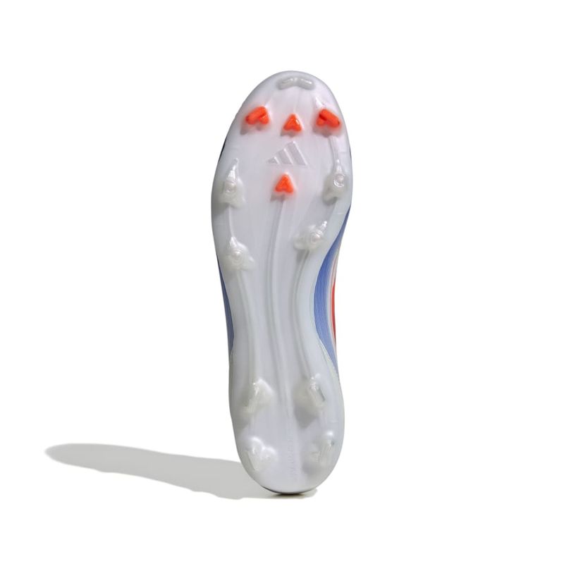 Guayos-adidas-para-hombre-F50-League-Fg-Mg-para-futbol-color-blanco.-Suela