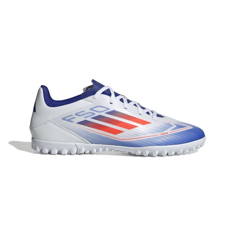 Guayos-adidas-para-hombre-F50-Club-Tf-para-futbol-color-blanco.-Lateral-Externa-Derecha