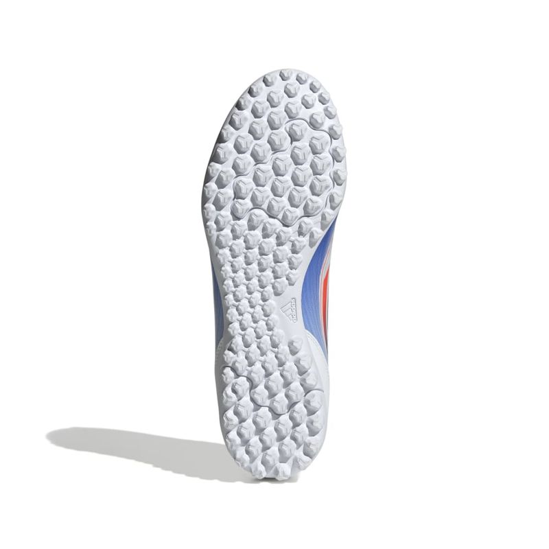 Guayos-adidas-para-hombre-F50-Club-Tf-para-futbol-color-blanco.-Suela