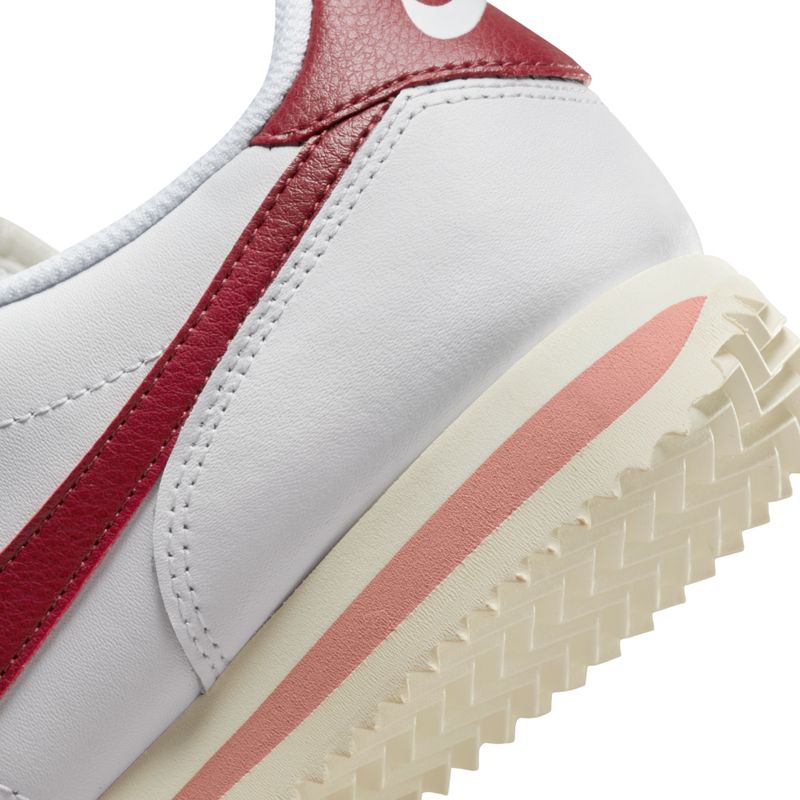 Tenis-nike-para-mujer-W-Nike-Cortez-para-moda-color-blanco.-Detalle-2