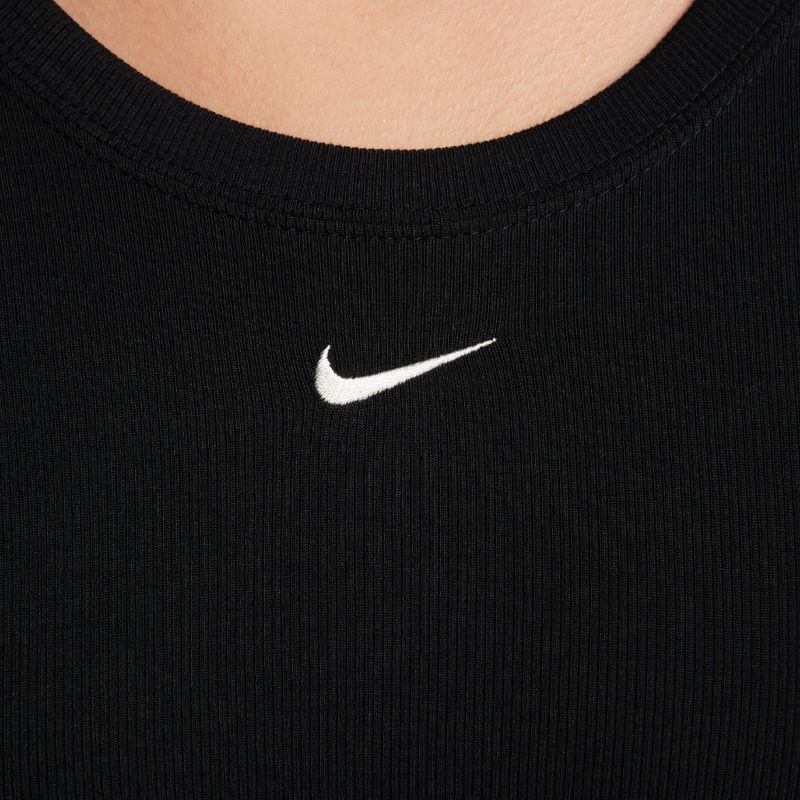 Camiseta-Manga-Corta-nike-para-mujer-W-Nsw-Nk-Chll-Knt-Mrib-Ss-Top-para-moda-color-negro.-Detalle-1