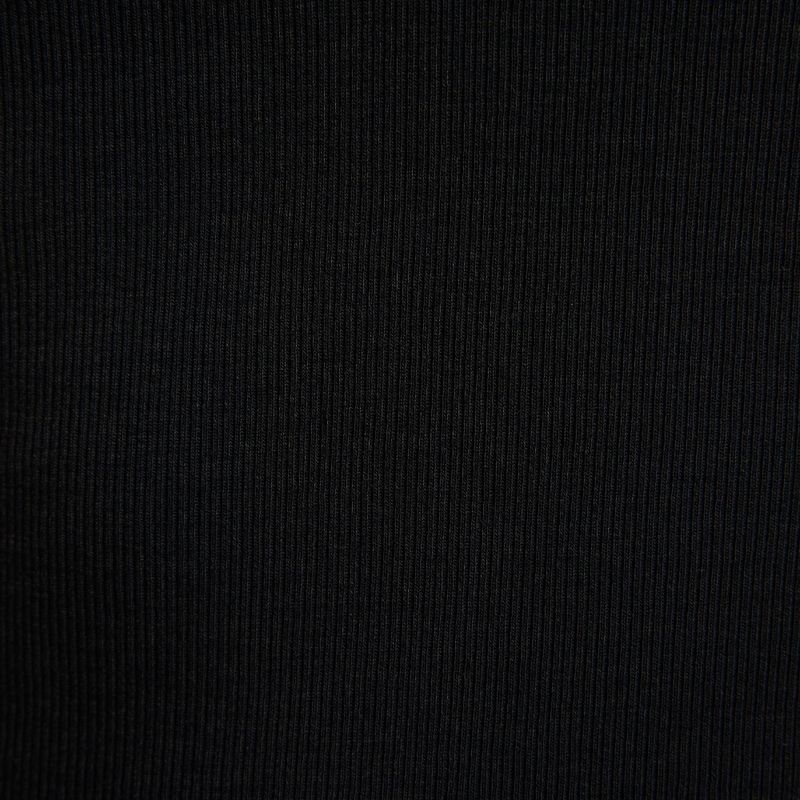 Camiseta-Manga-Corta-nike-para-mujer-W-Nsw-Nk-Chll-Knt-Mrib-Ss-Top-para-moda-color-negro.-Detalle-8
