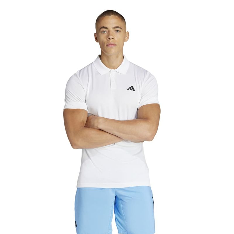 Polo-adidas-para-hombre-T-Freelift-Polo-para-tenis-color-blanco.-Frente-Sobre-Modelo