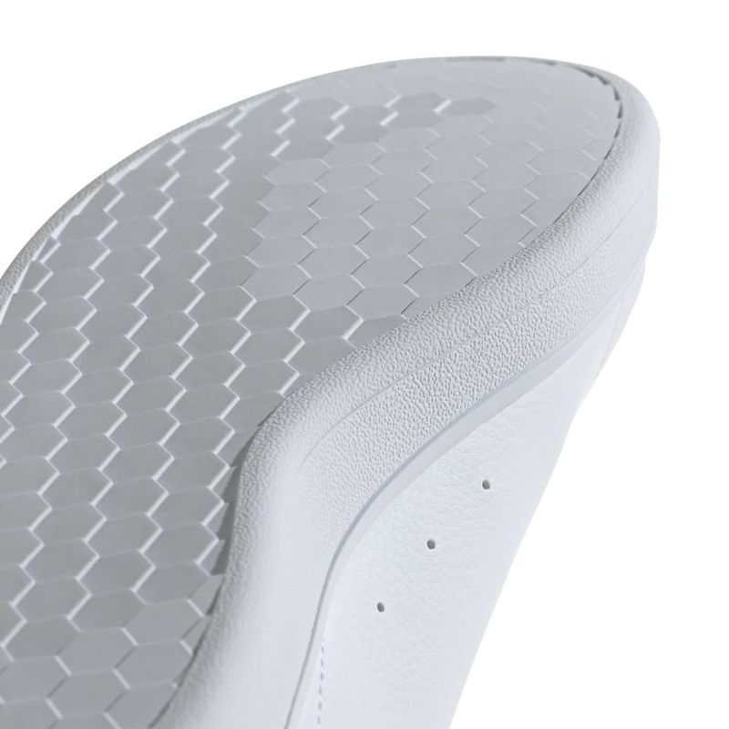 Tenis-adidas-para-hombre-Urban-Court-para-moda-color-blanco.-Detalle-2