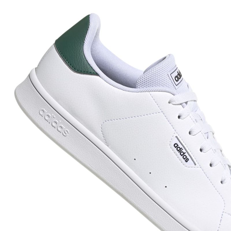 Tenis-adidas-para-hombre-Urban-Court-para-moda-color-blanco.-Detalle-1
